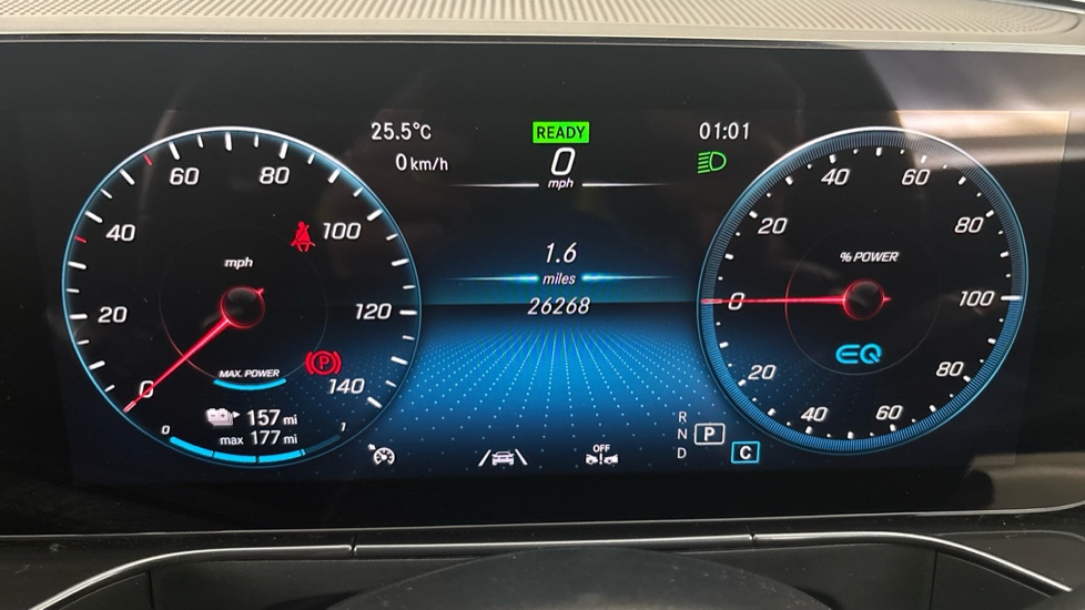 MERCEDES EQC Image 13