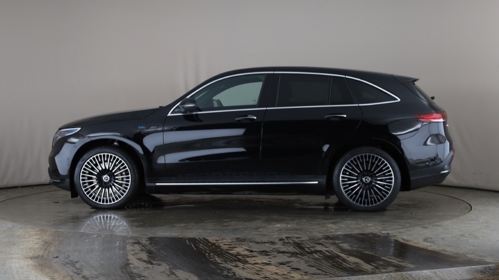 MERCEDES EQC Image 2