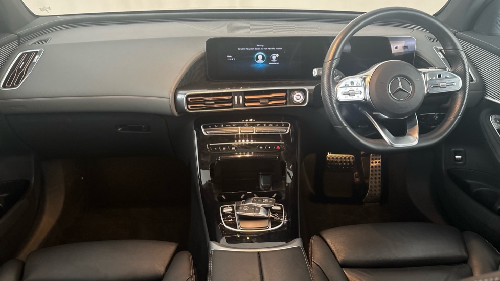 MERCEDES EQC Image 11