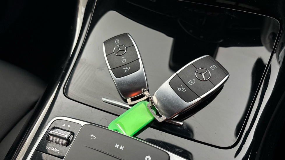 MERCEDES EQC 2 keys available