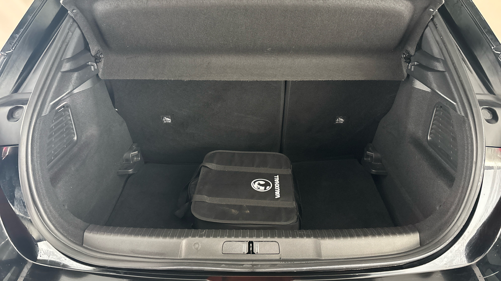 4049140 100kW SRi Nav Premium 50kWh 5dr Auto