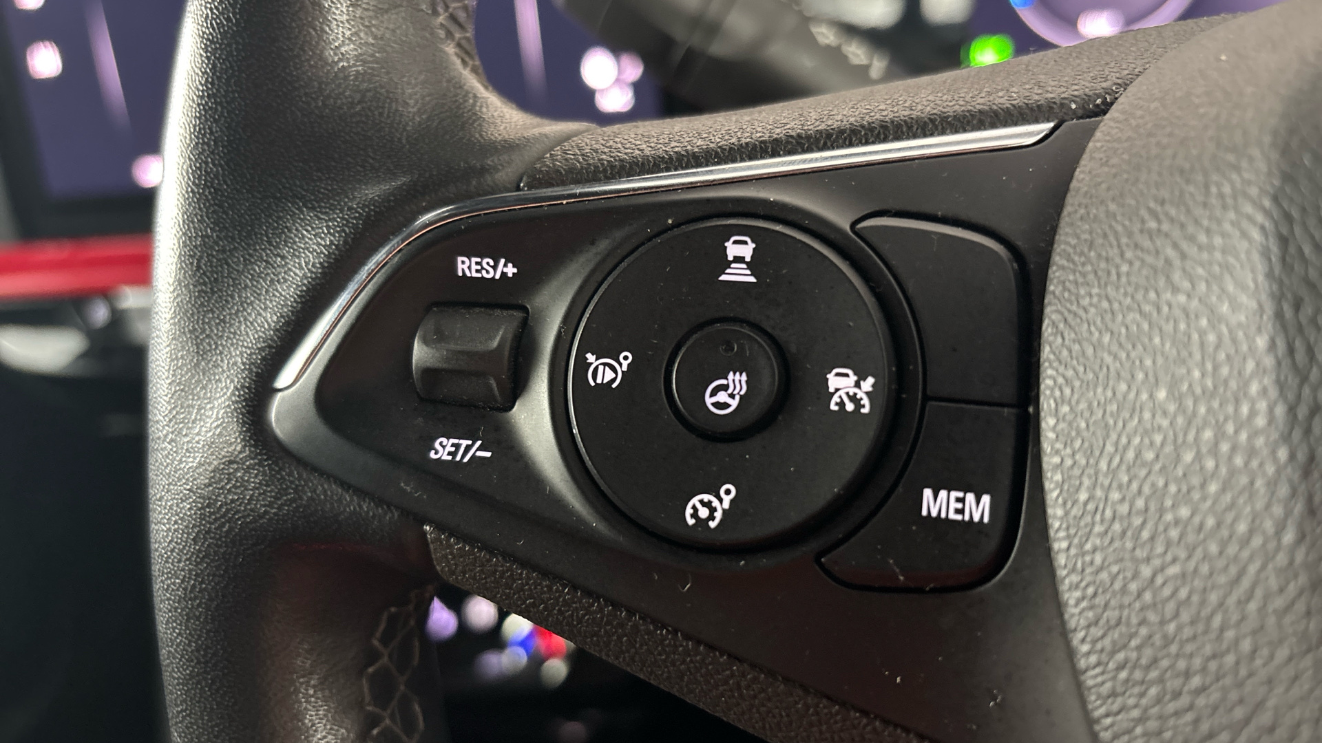 4049140 100kW SRi Nav Premium 50kWh 5dr Auto