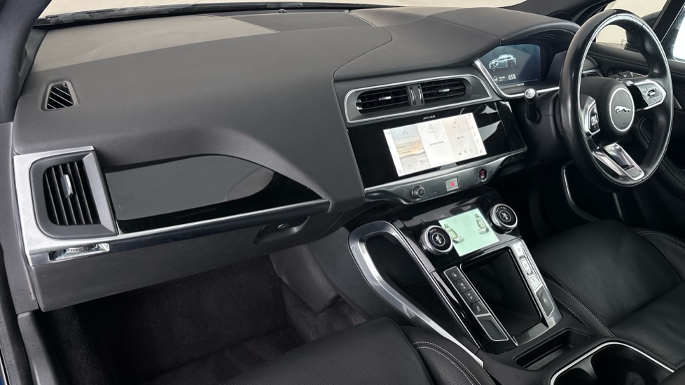 JAGUAR I-PACE Image 10