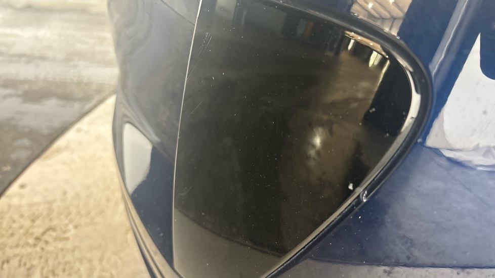 JAGUAR I-PACE Multiple chips and scratches