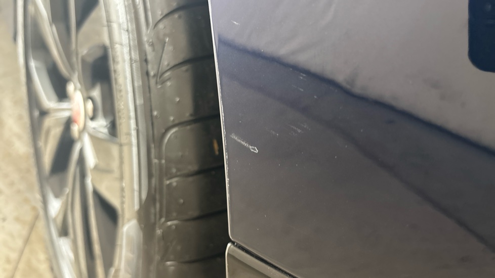 JAGUAR I-PACE Scratches