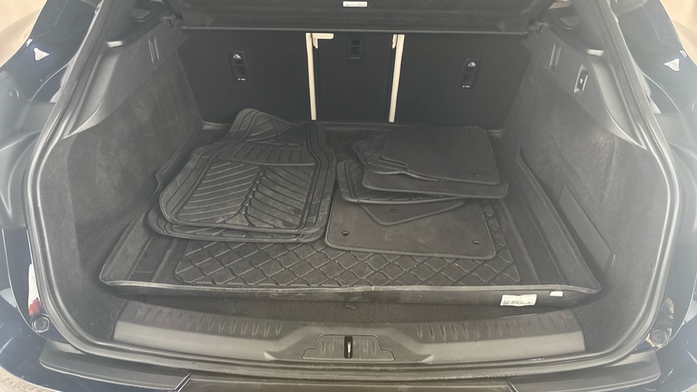 JAGUAR I-PACE Image 15