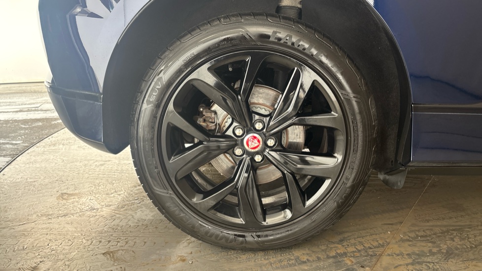 JAGUAR I-PACE Image 19