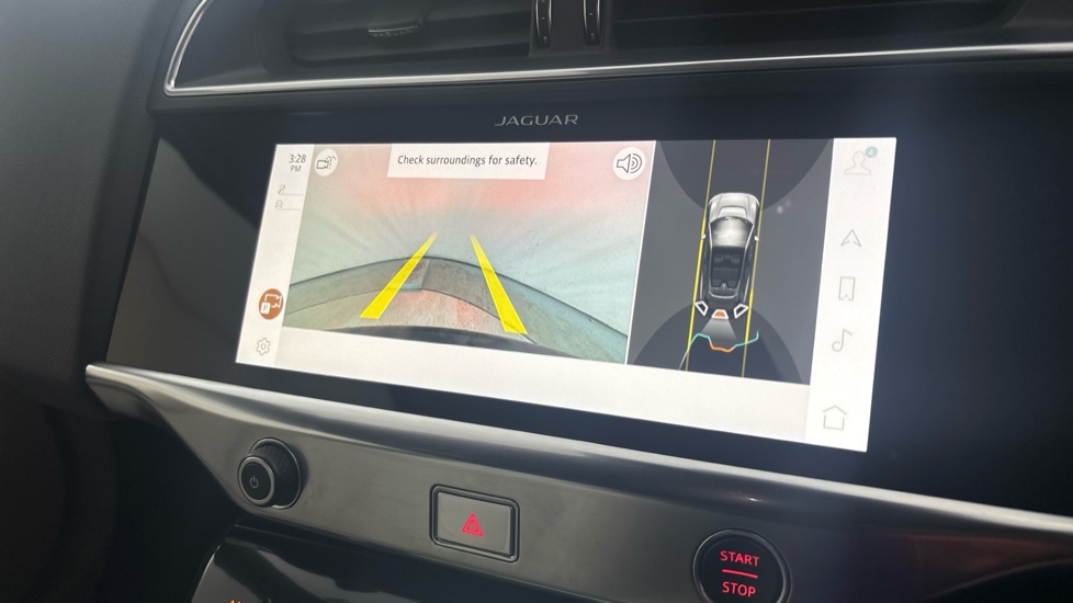JAGUAR I-PACE reverse camera