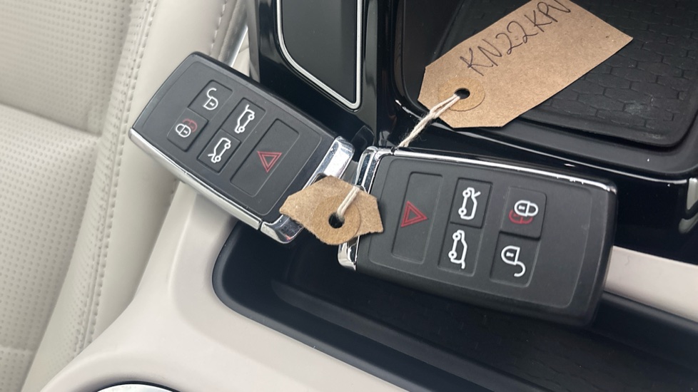 JAGUAR I-PACE 2 keys