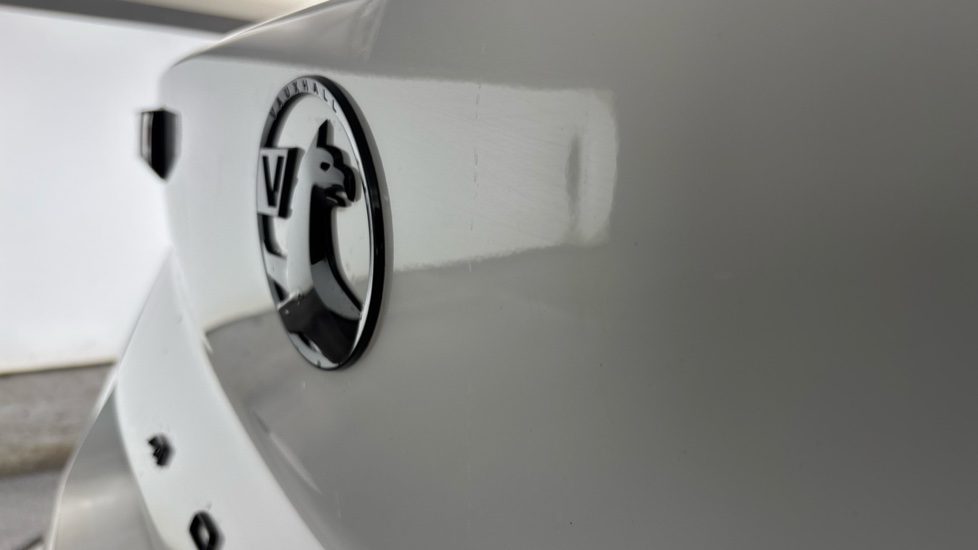 VAUXHALL MOKKA Dent
