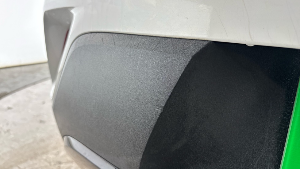 VAUXHALL MOKKA Scuff and scratches