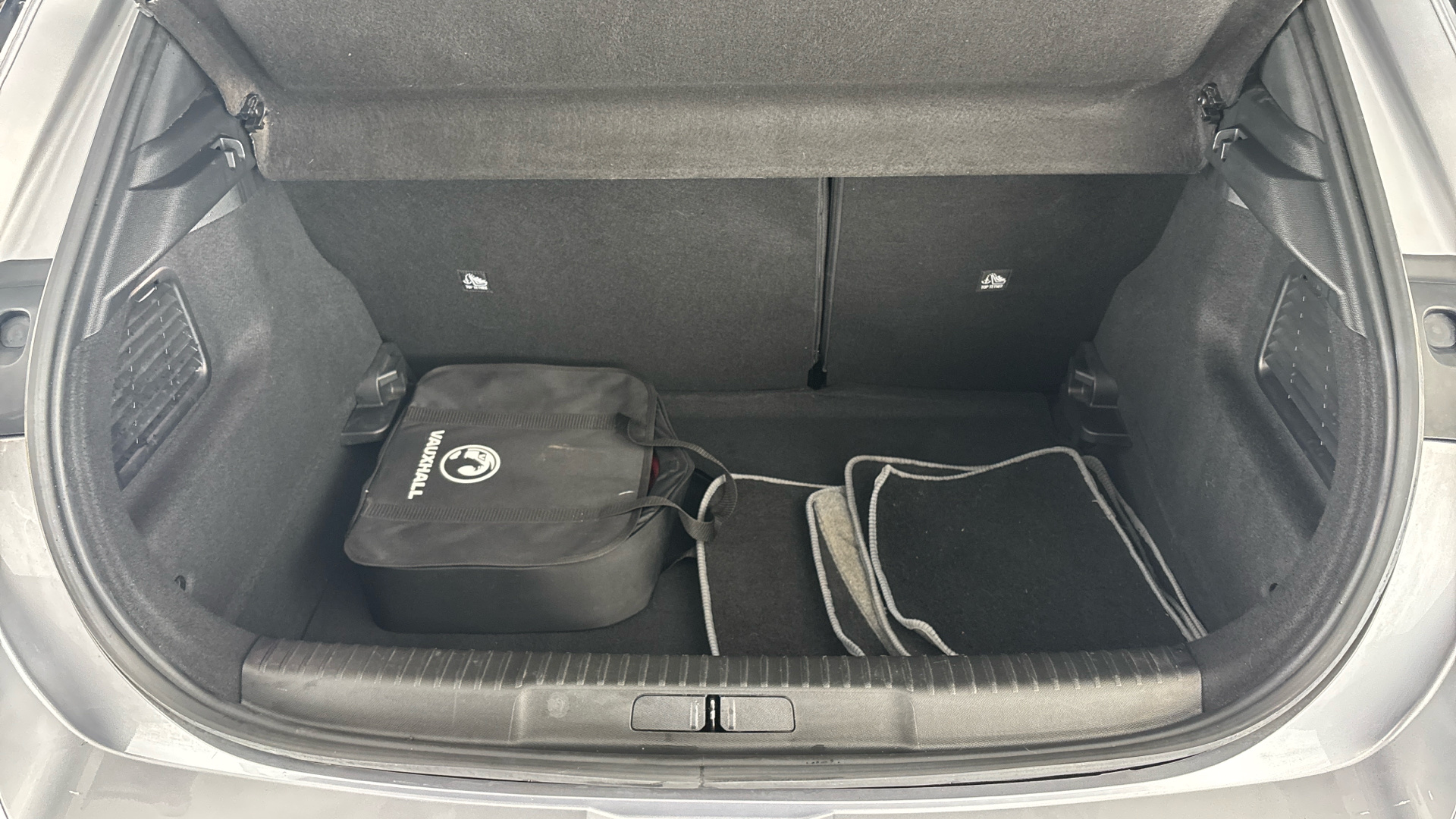 4027712 100kW SRi Nav Premium 50kWh 5dr Auto