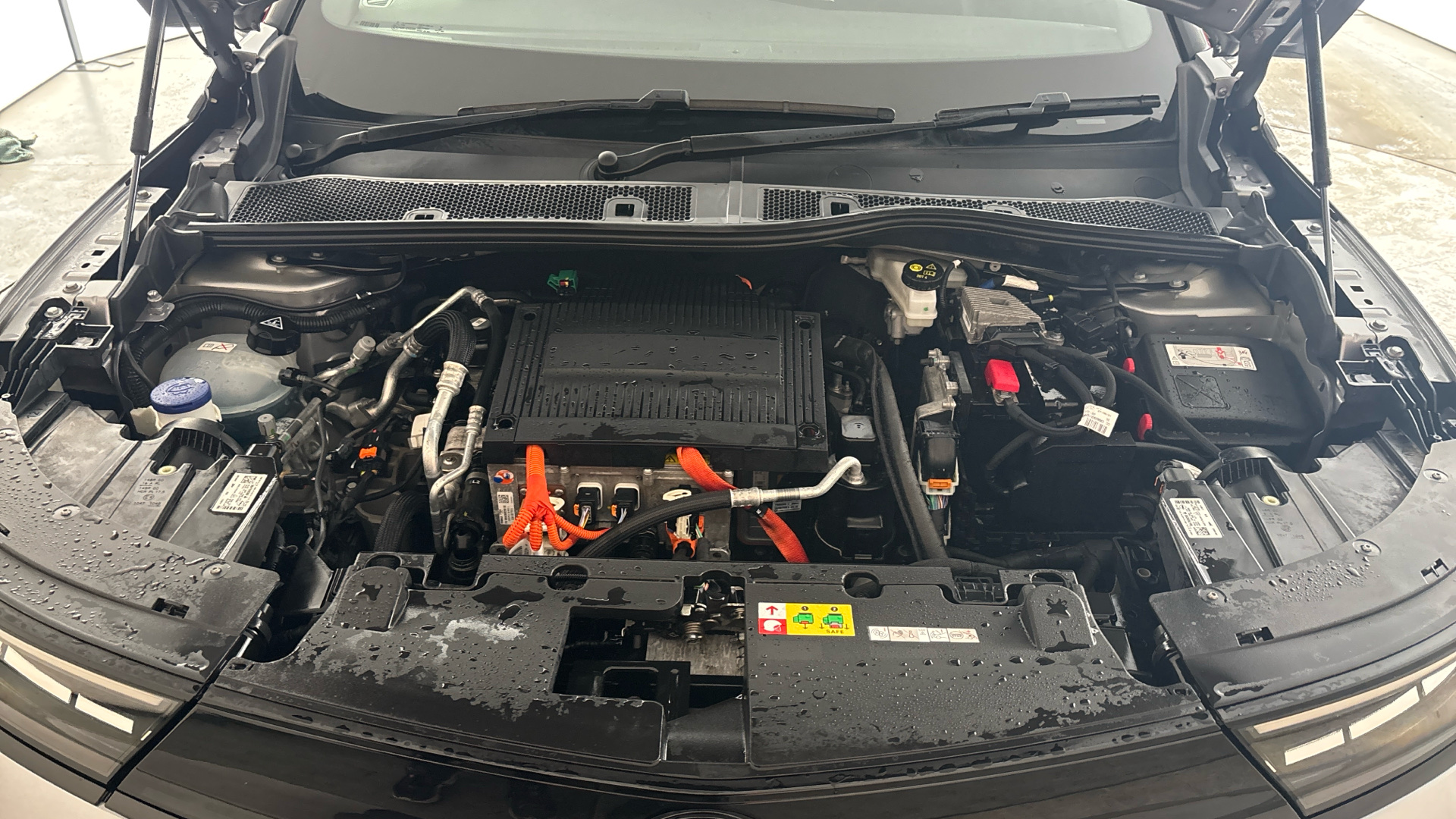 4027712 100kW SRi Nav Premium 50kWh 5dr Auto