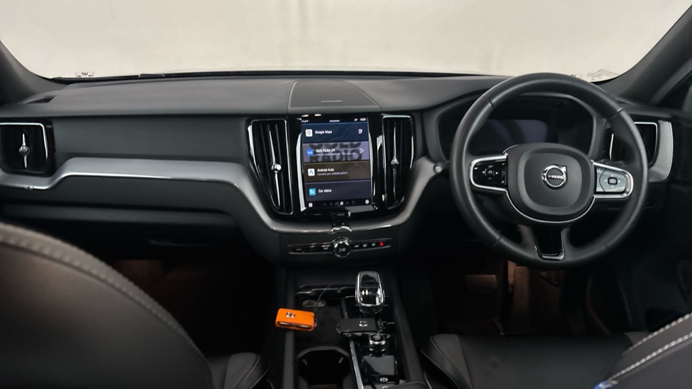 VOLVO XC60 Image 11