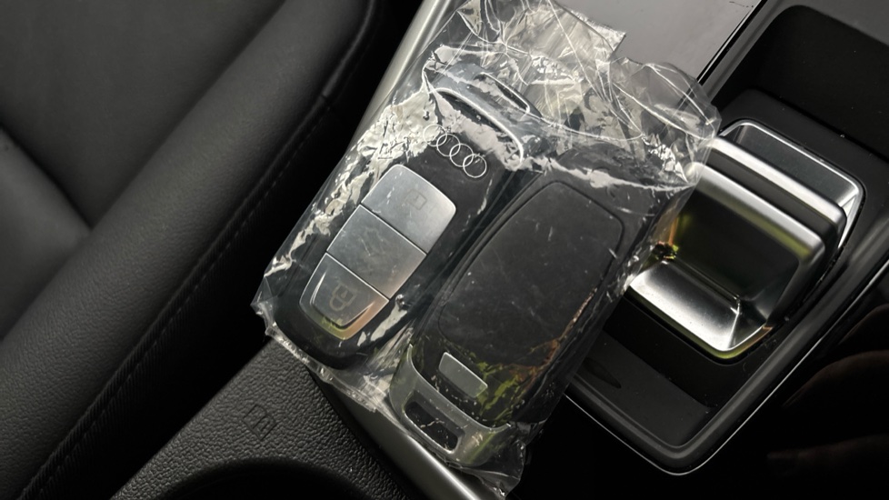 AUDI A3 2 keys