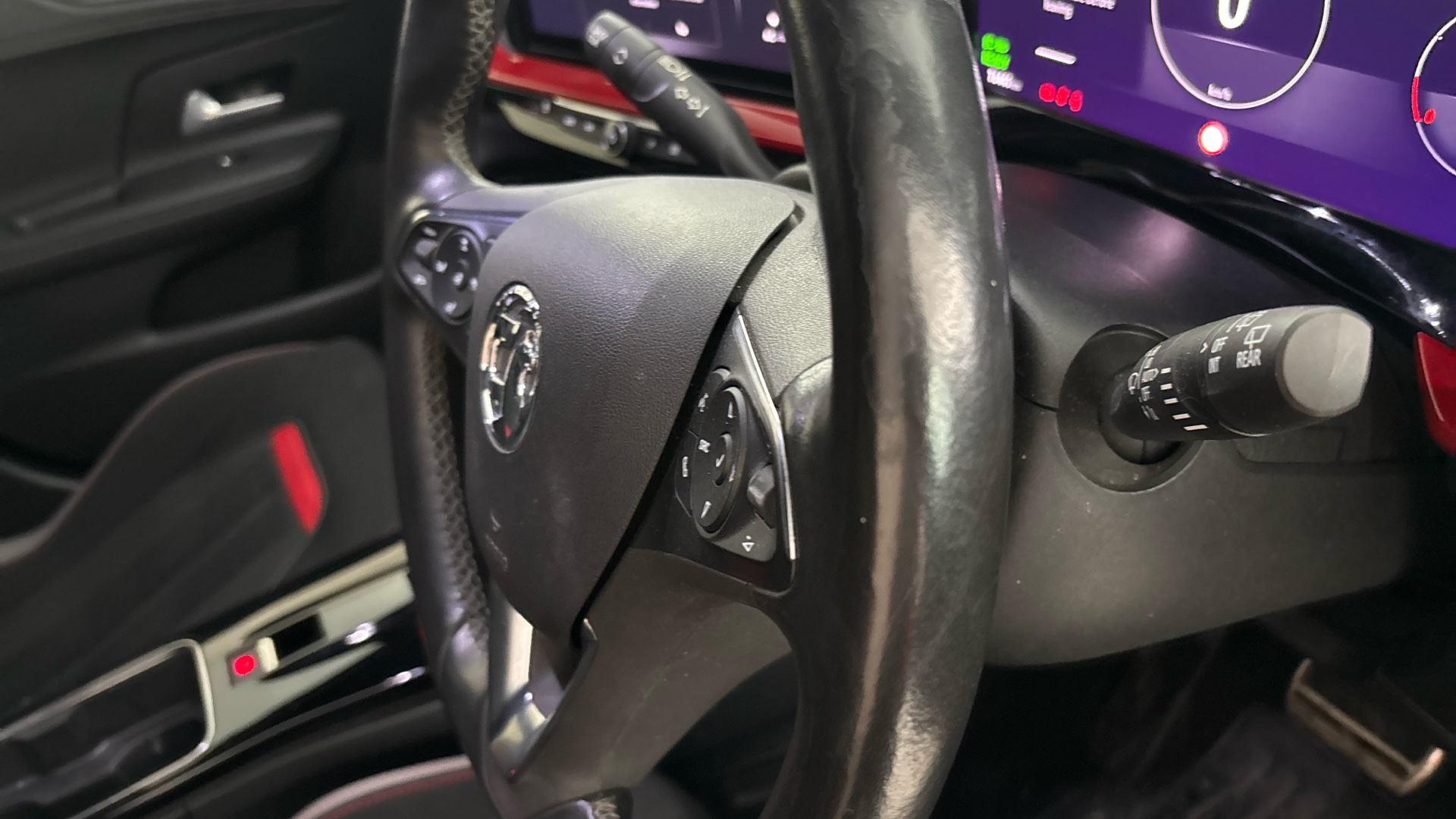 4049087 100kW SRi Nav Premium 50kWh 5dr Auto