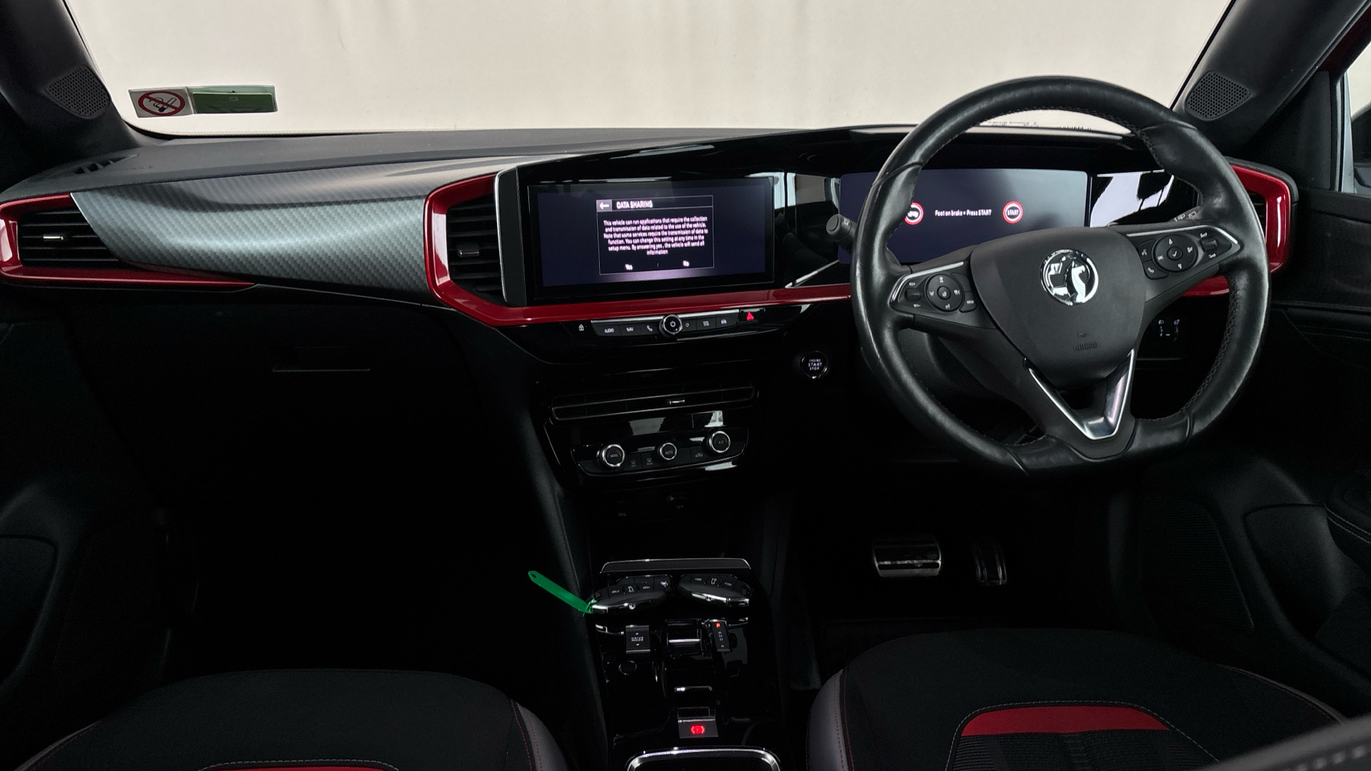 4049087 100kW SRi Nav Premium 50kWh 5dr Auto