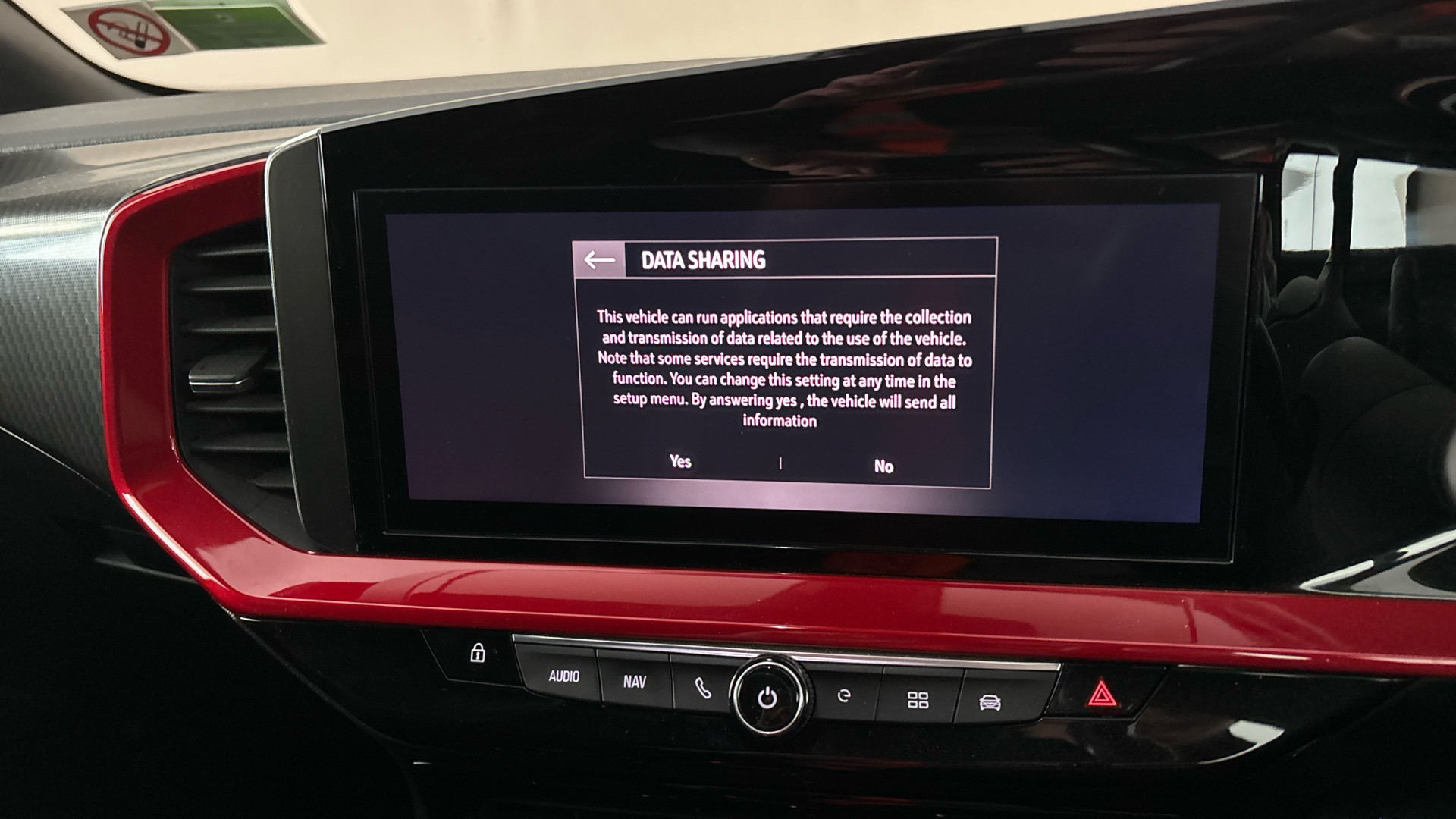 4049087 100kW SRi Nav Premium 50kWh 5dr Auto