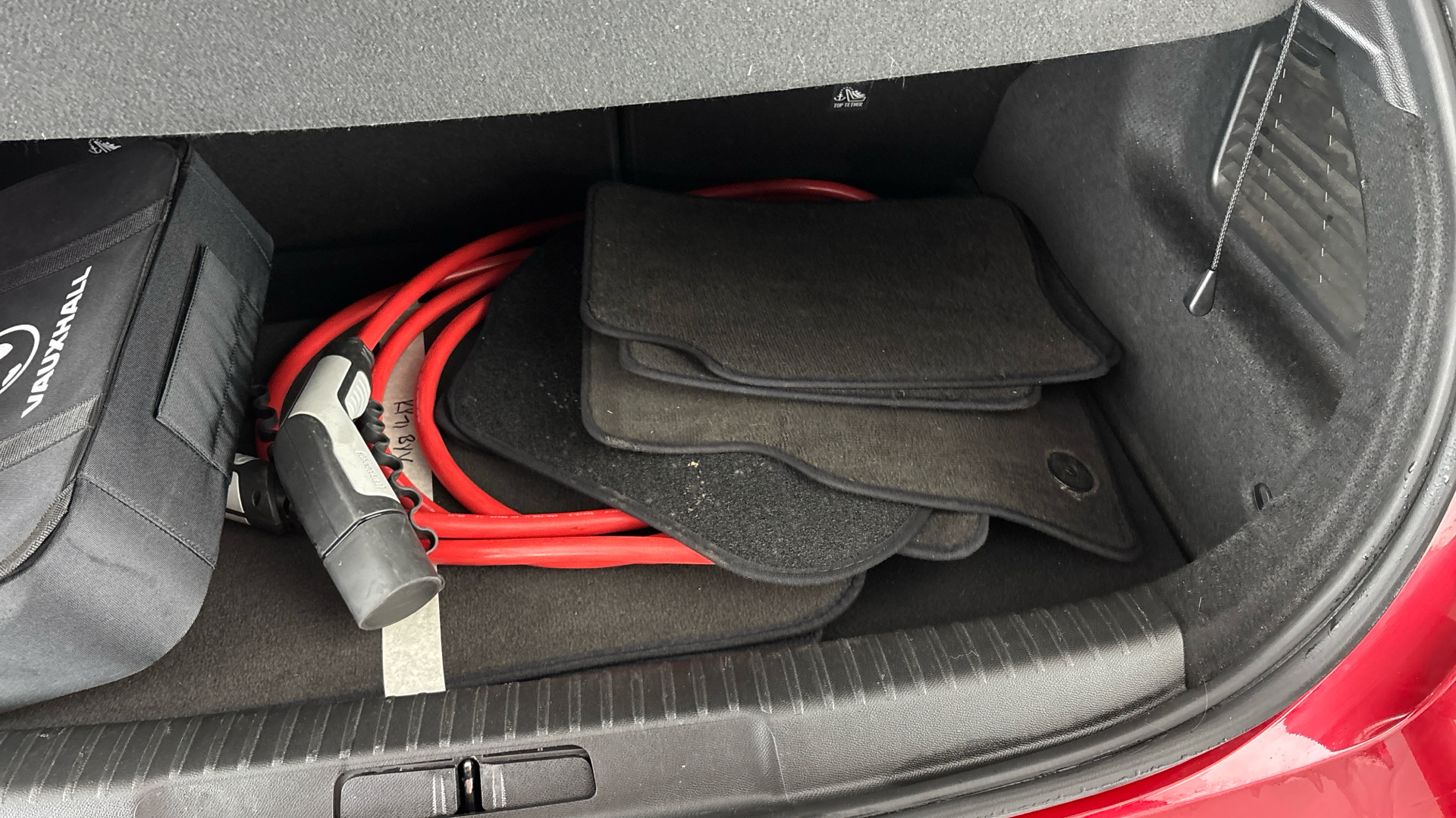 4049087 100kW SRi Nav Premium 50kWh 5dr Auto