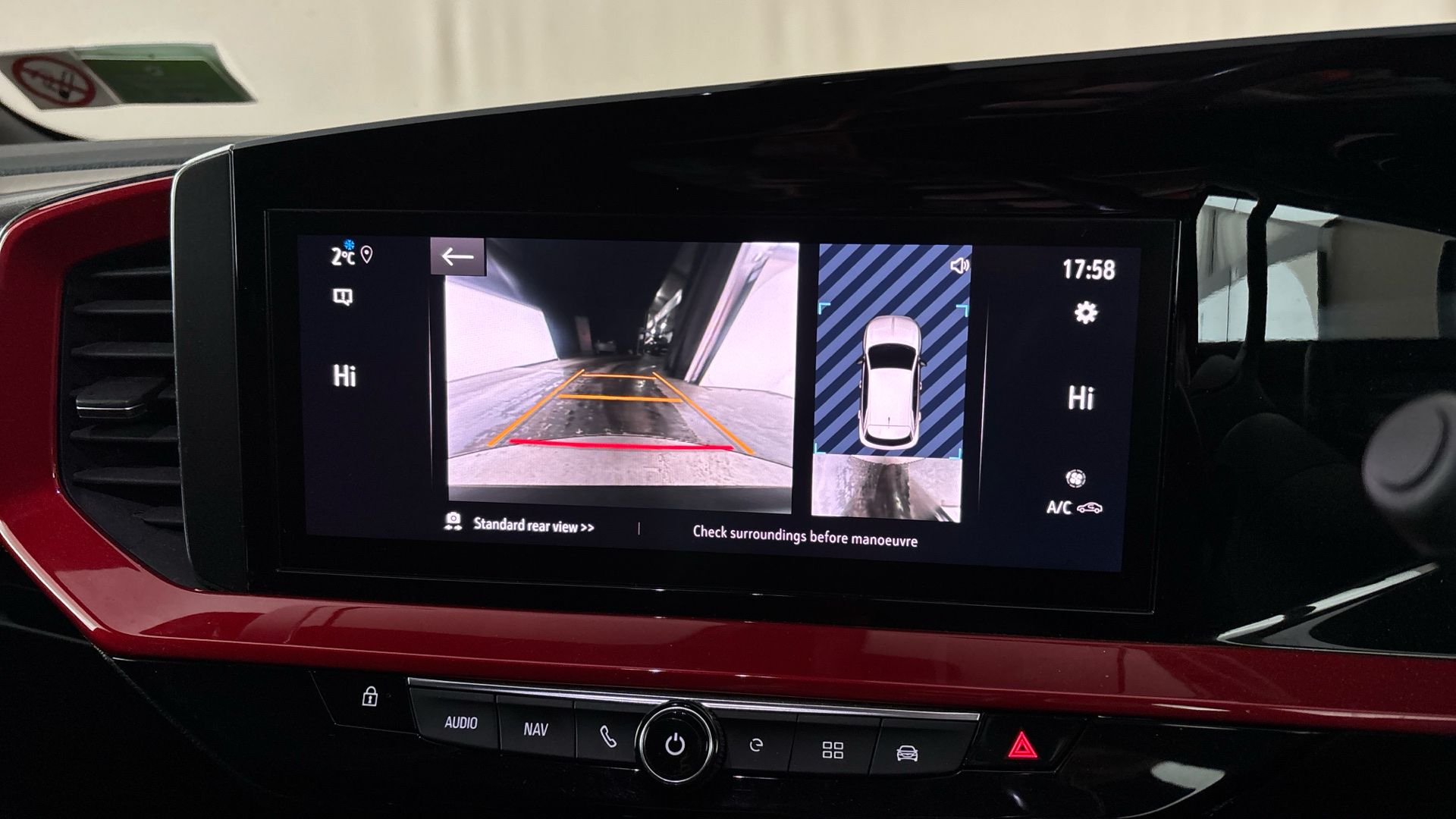 4049087 100kW SRi Nav Premium 50kWh 5dr Auto