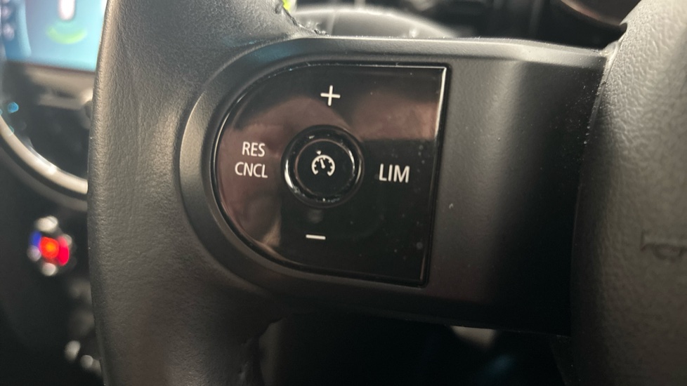 MINI HATCHBACK cruise control