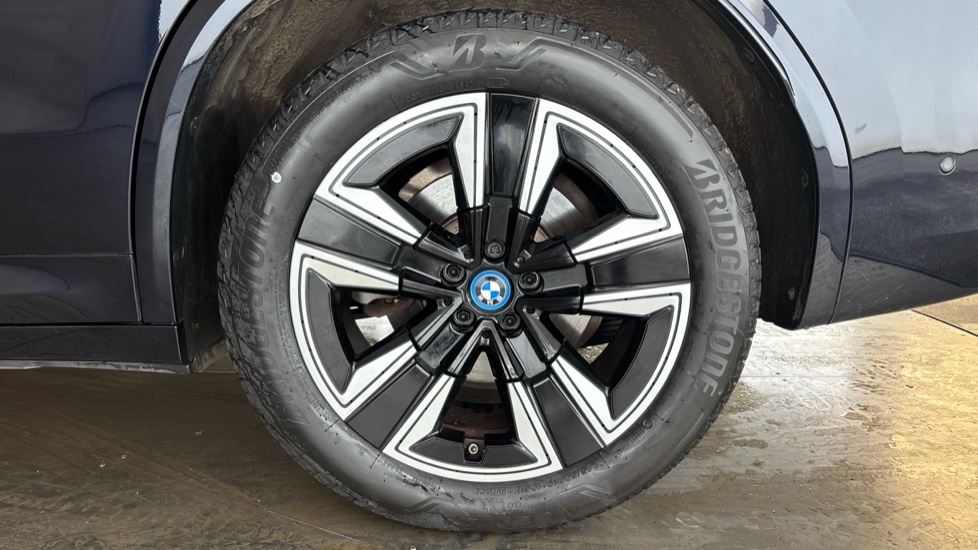 BMW iX3 Image 18