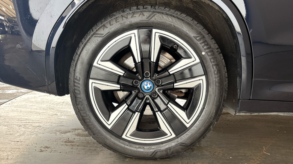 BMW iX3 Image 19