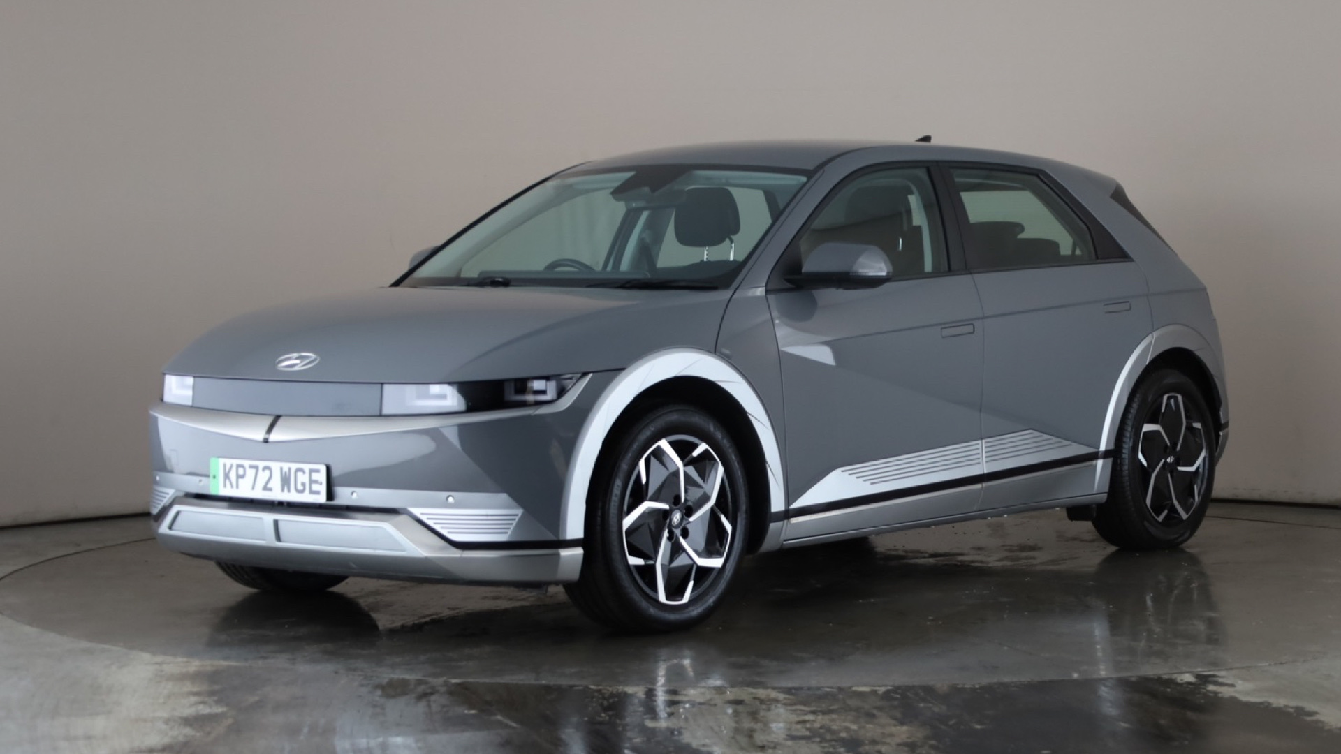 160kW Premium 73 kWh 5dr Auto [2022]