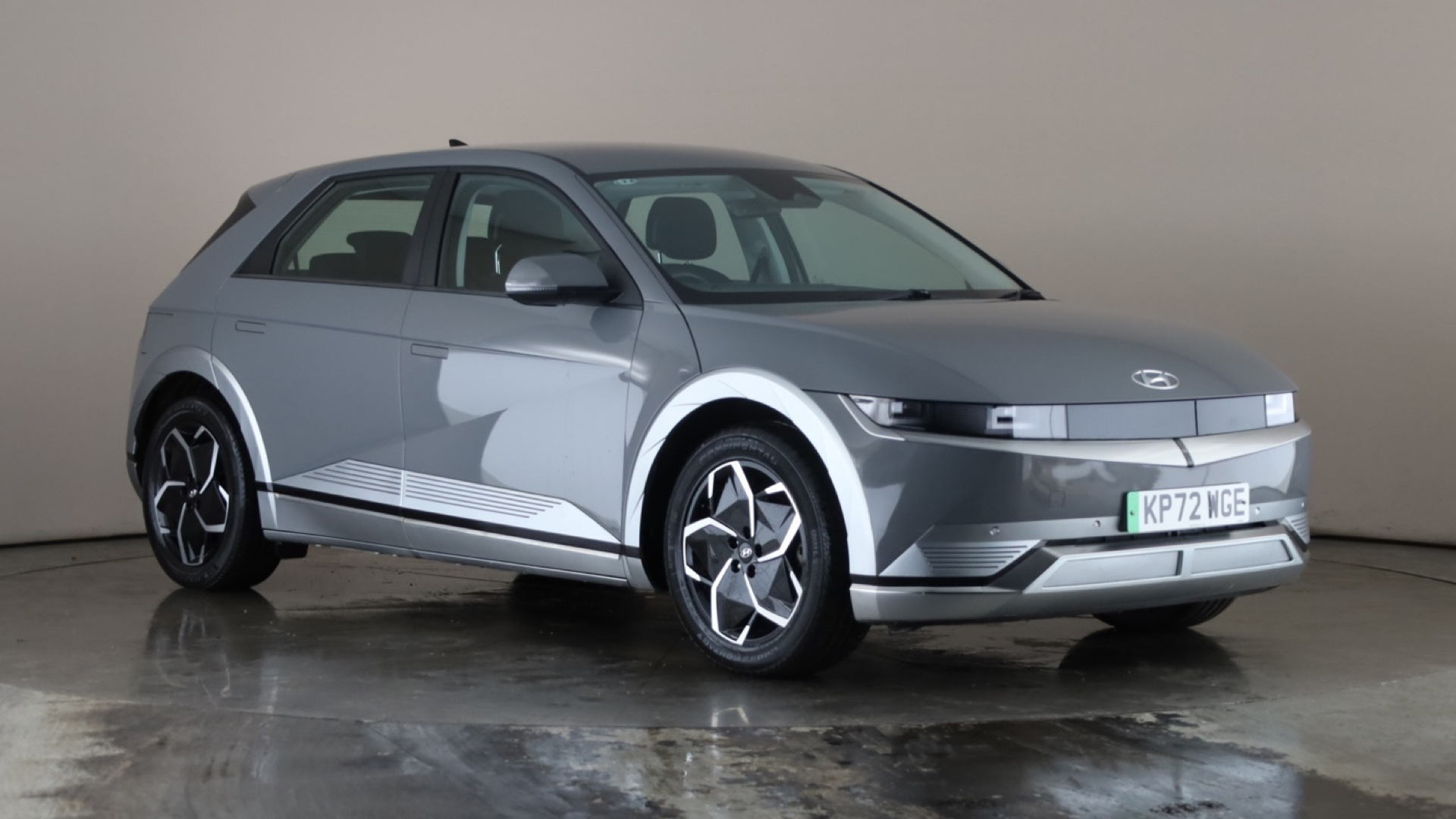 4020656 160kW Premium 73 kWh 5dr Auto