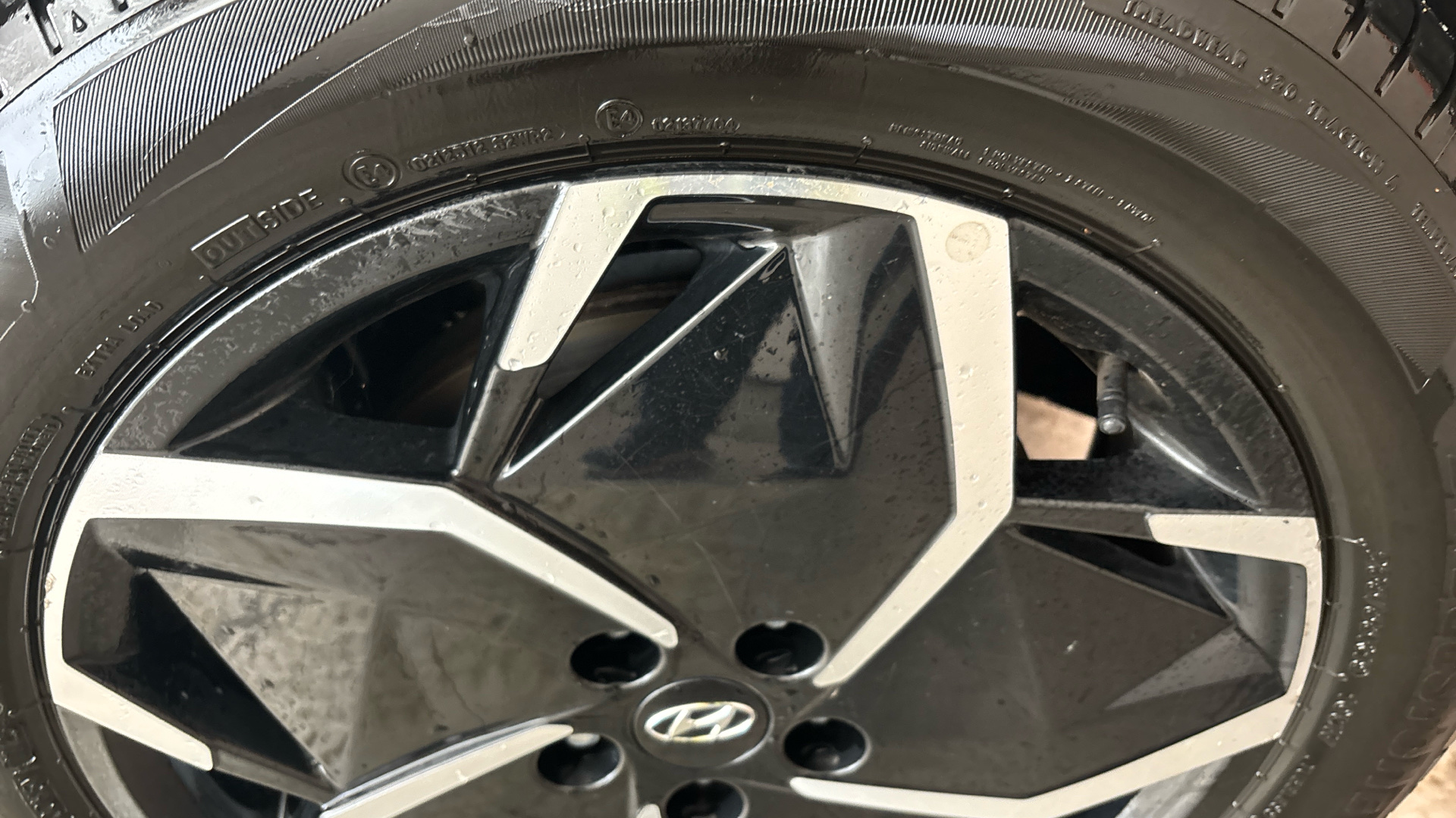 4020656 160kW Premium 73 kWh 5dr Auto