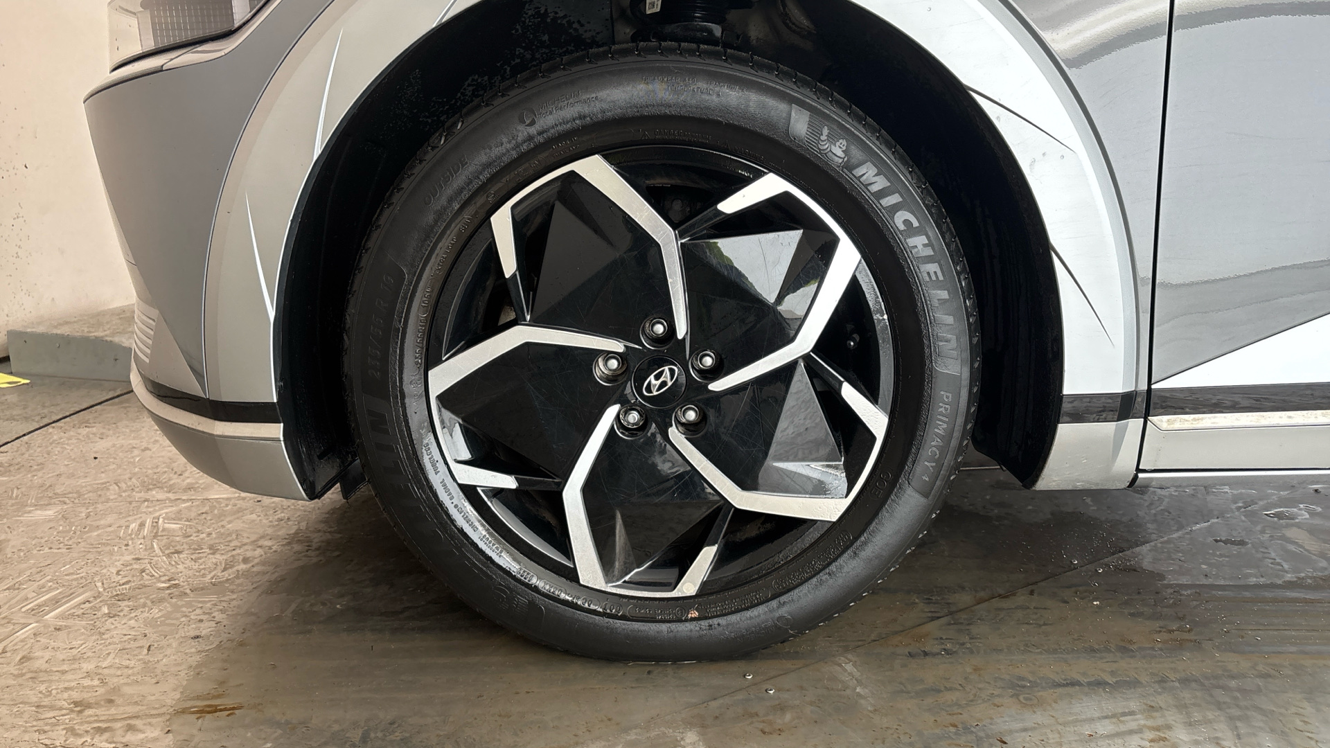 4020656 160kW Premium 73 kWh 5dr Auto