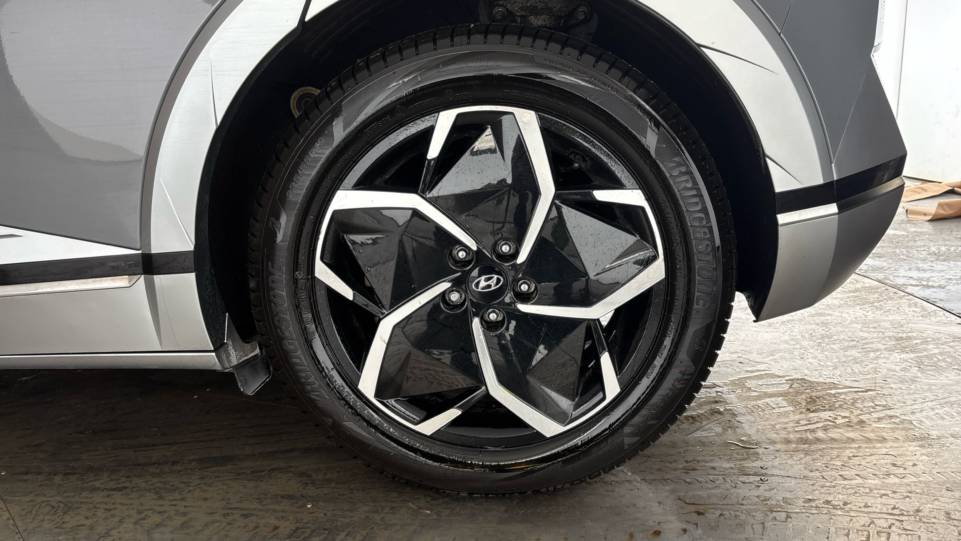 4020656 160kW Premium 73 kWh 5dr Auto