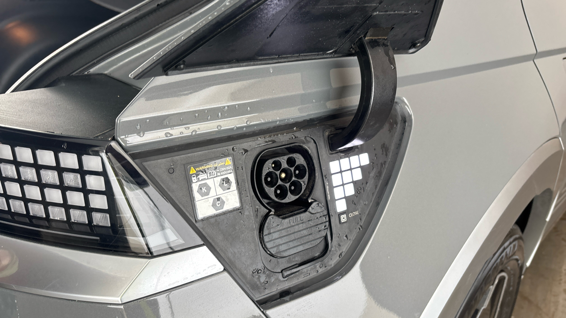 4020656 160kW Premium 73 kWh 5dr Auto