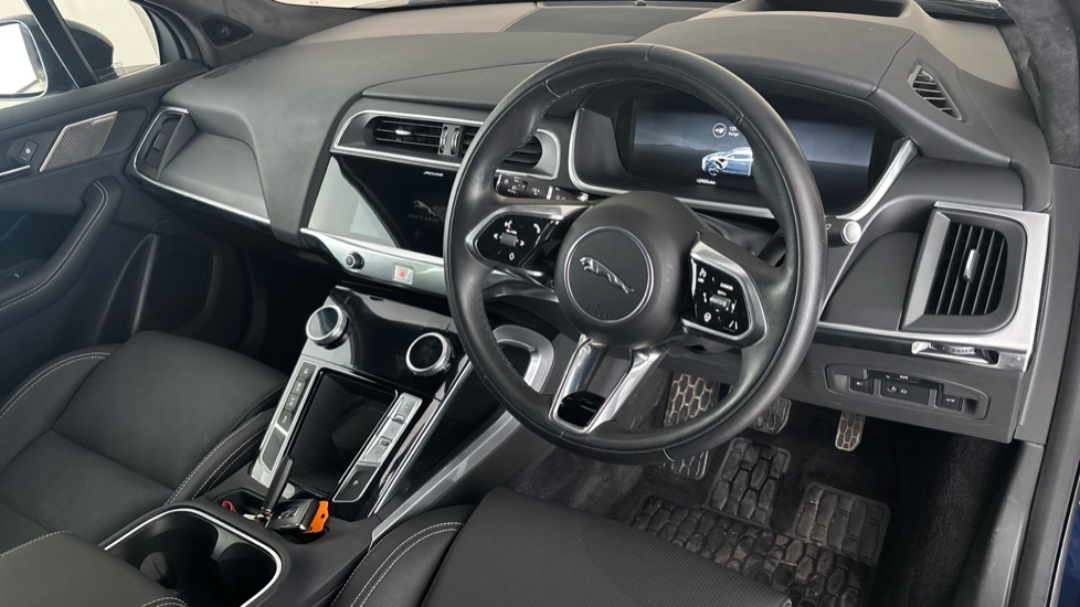JAGUAR I-PACE Image 9