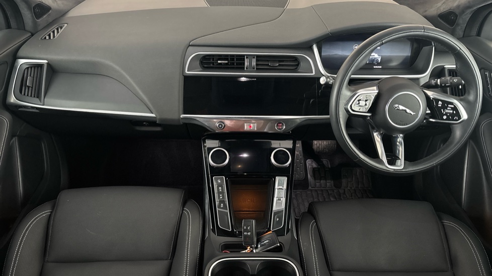 JAGUAR I-PACE Image 11