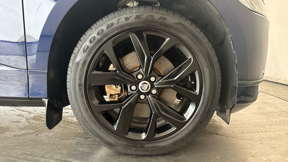 JAGUAR I-PACE Image 20