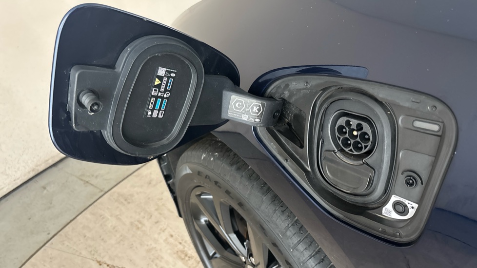 JAGUAR I-PACE Image 21