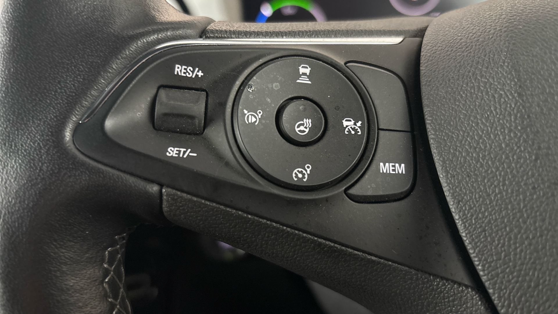 4020808 100kW SRi Premium 50kWh 5dr Auto