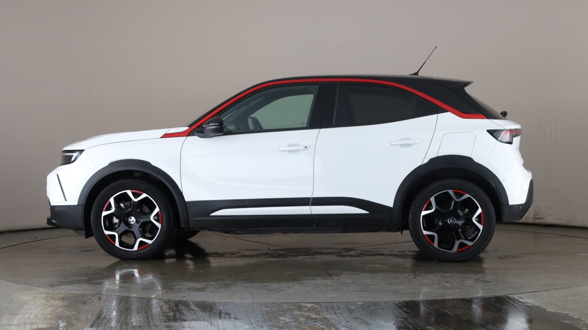 4020840 100kW SRi Premium 50kWh 5dr Auto