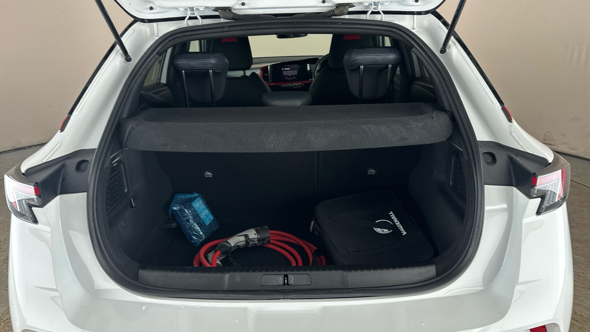 4020840 100kW SRi Premium 50kWh 5dr Auto