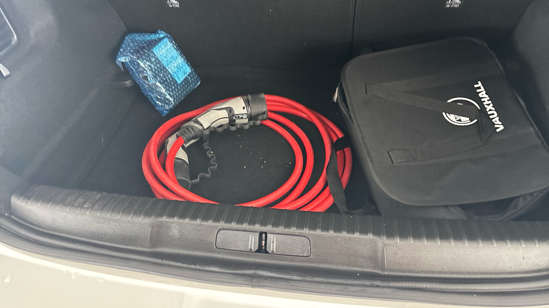 4020840 100kW SRi Premium 50kWh 5dr Auto