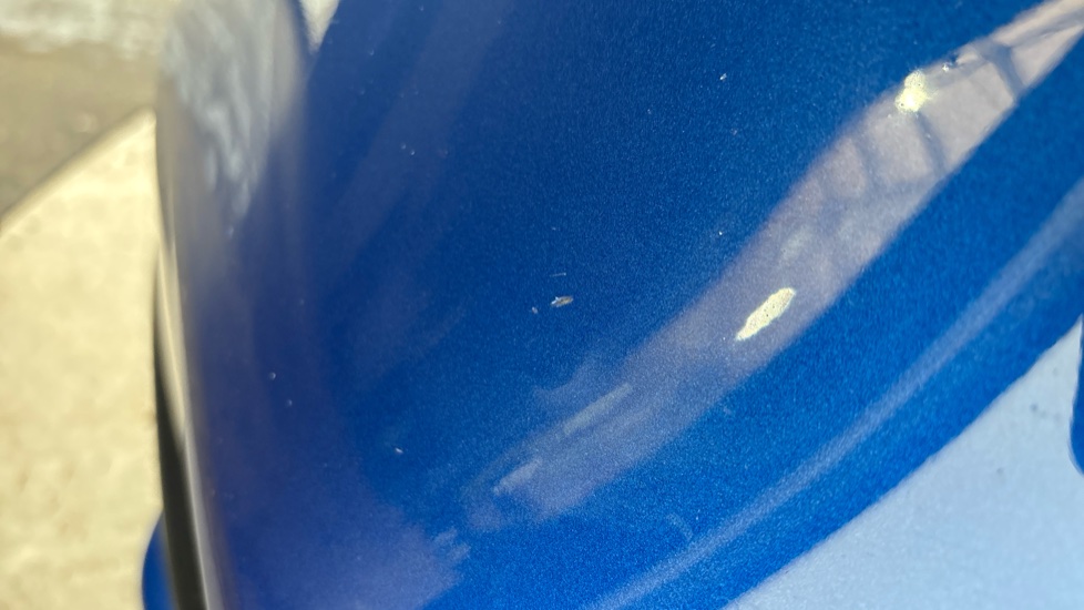 MERCEDES EQC Multiple chips