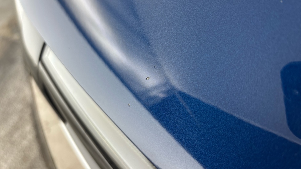 MERCEDES EQC Multiple chips