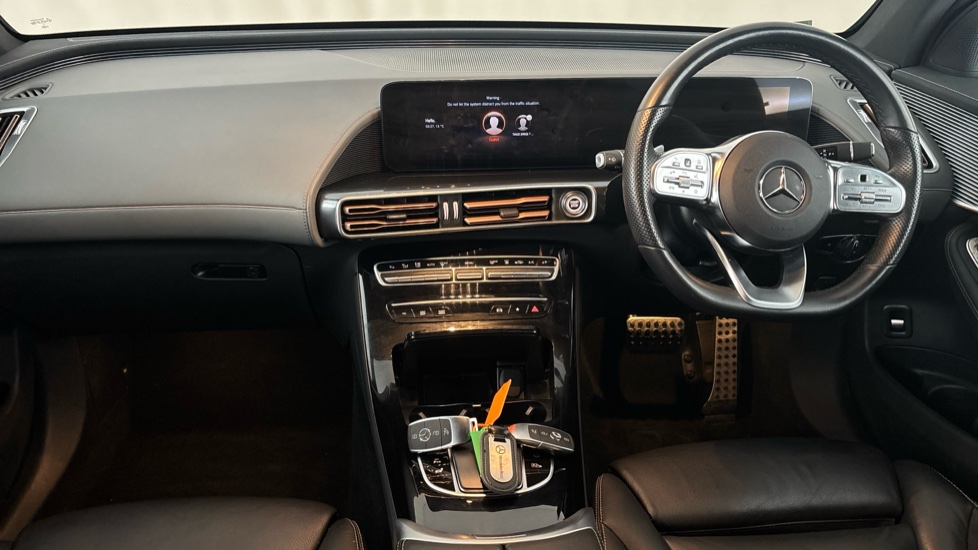 MERCEDES EQC Image 11