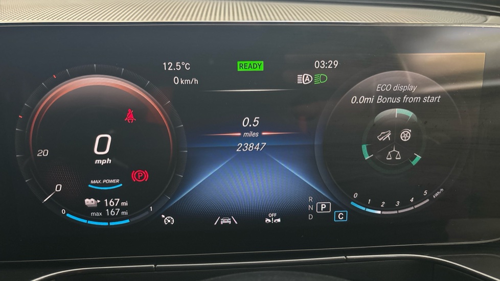 MERCEDES EQC Image 13