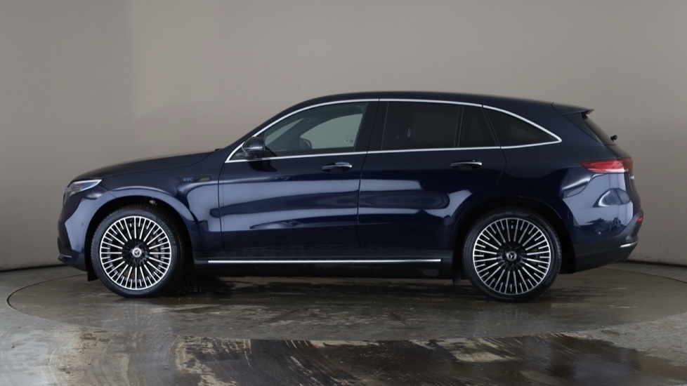 MERCEDES EQC Image 2