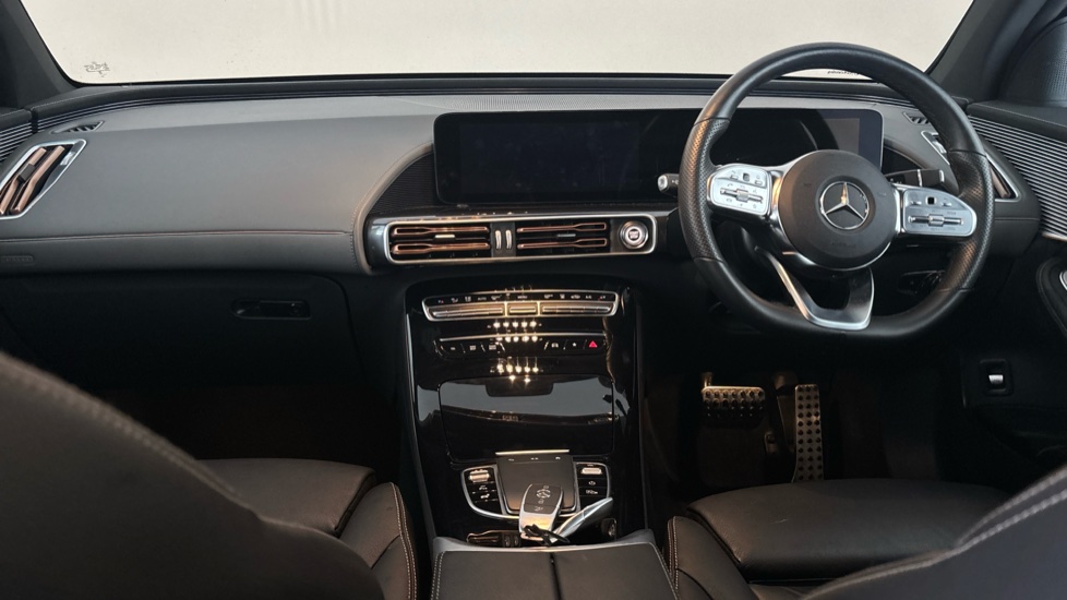 MERCEDES EQC Image 11