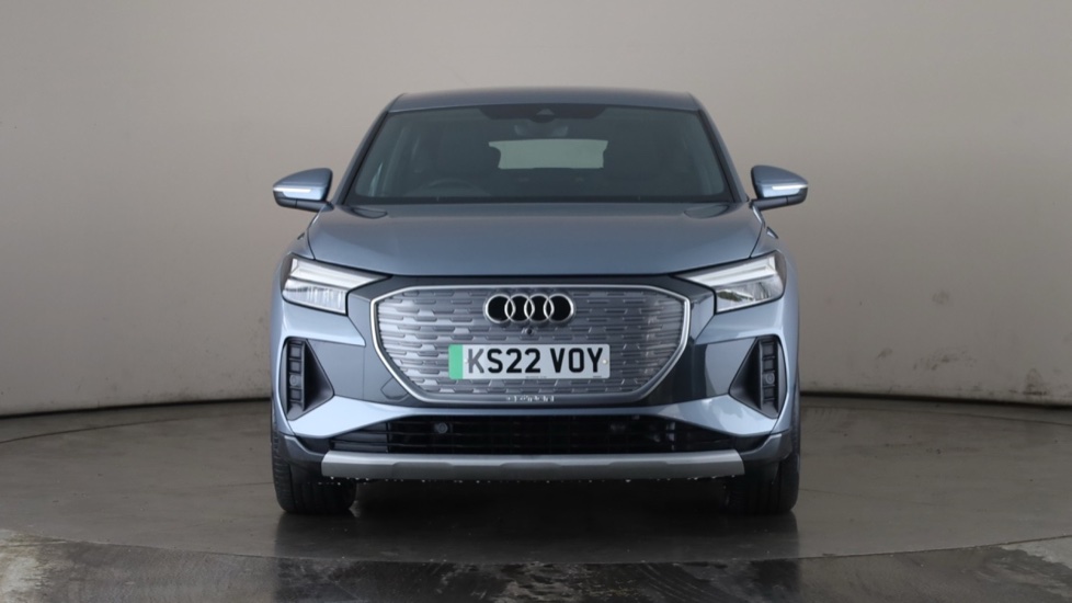 AUDI Q4 Image 8