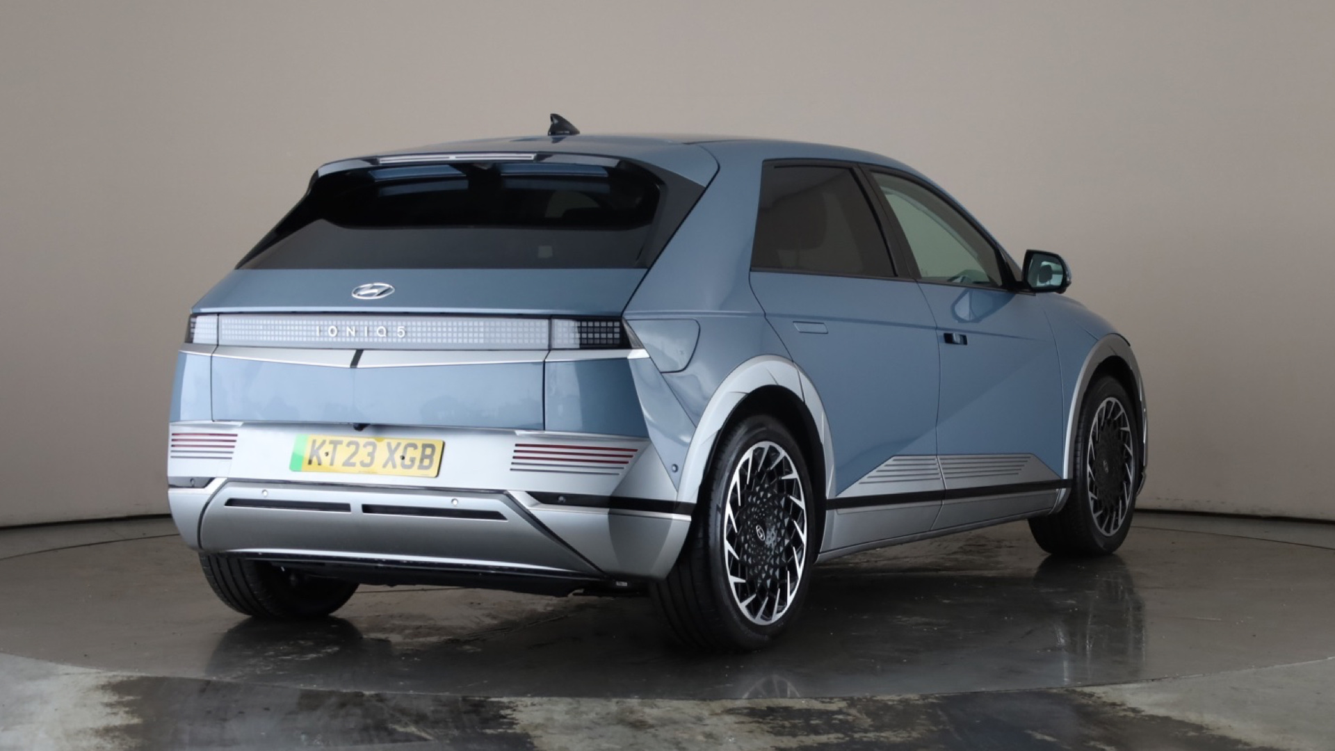 Hyundai Ioniq 5 168kW Ultimate 77 kWh 5dr Auto Tech