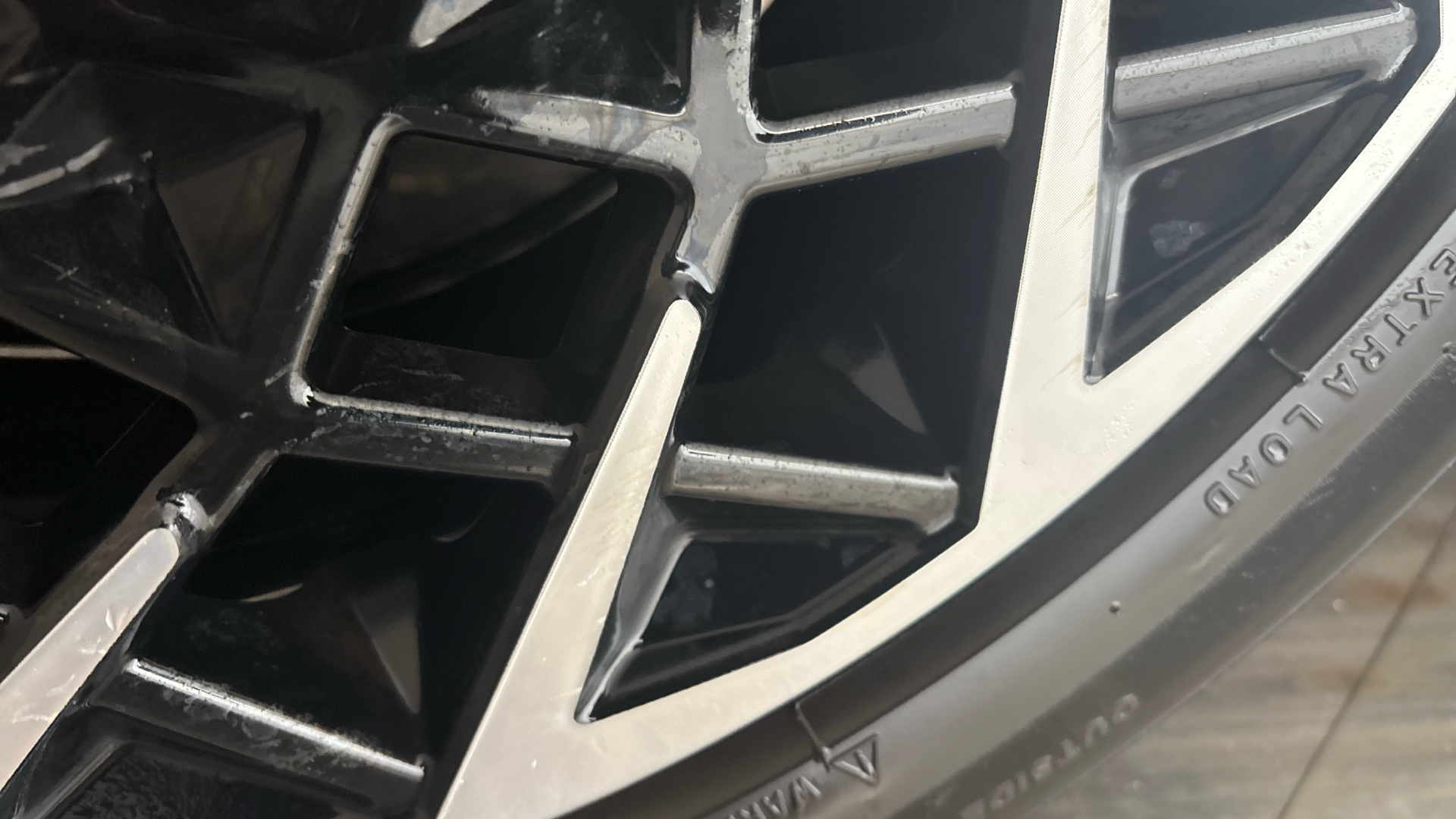 Hyundai Ioniq 5 168kW Ultimate 77 kWh 5dr Auto Tech